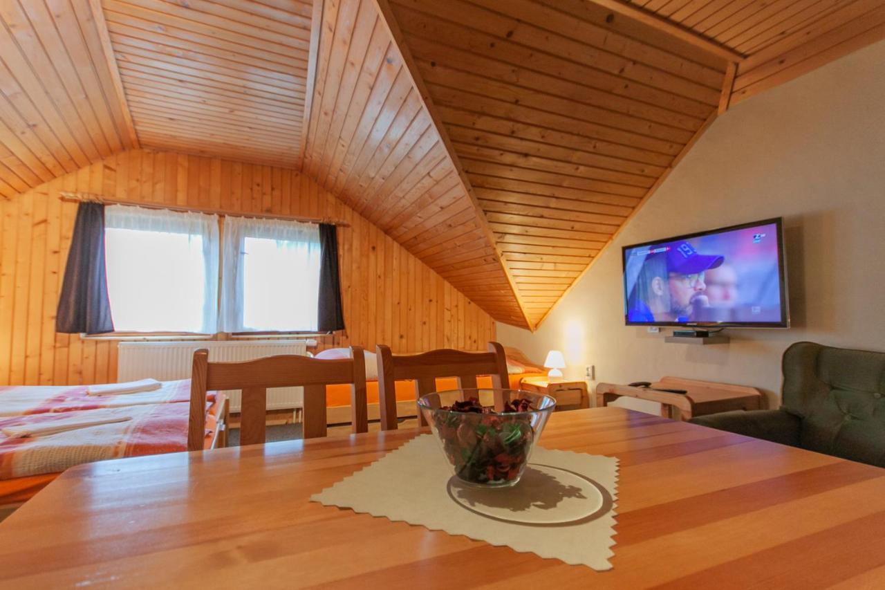 Levial Rooms Velky Slavkov Exterior photo