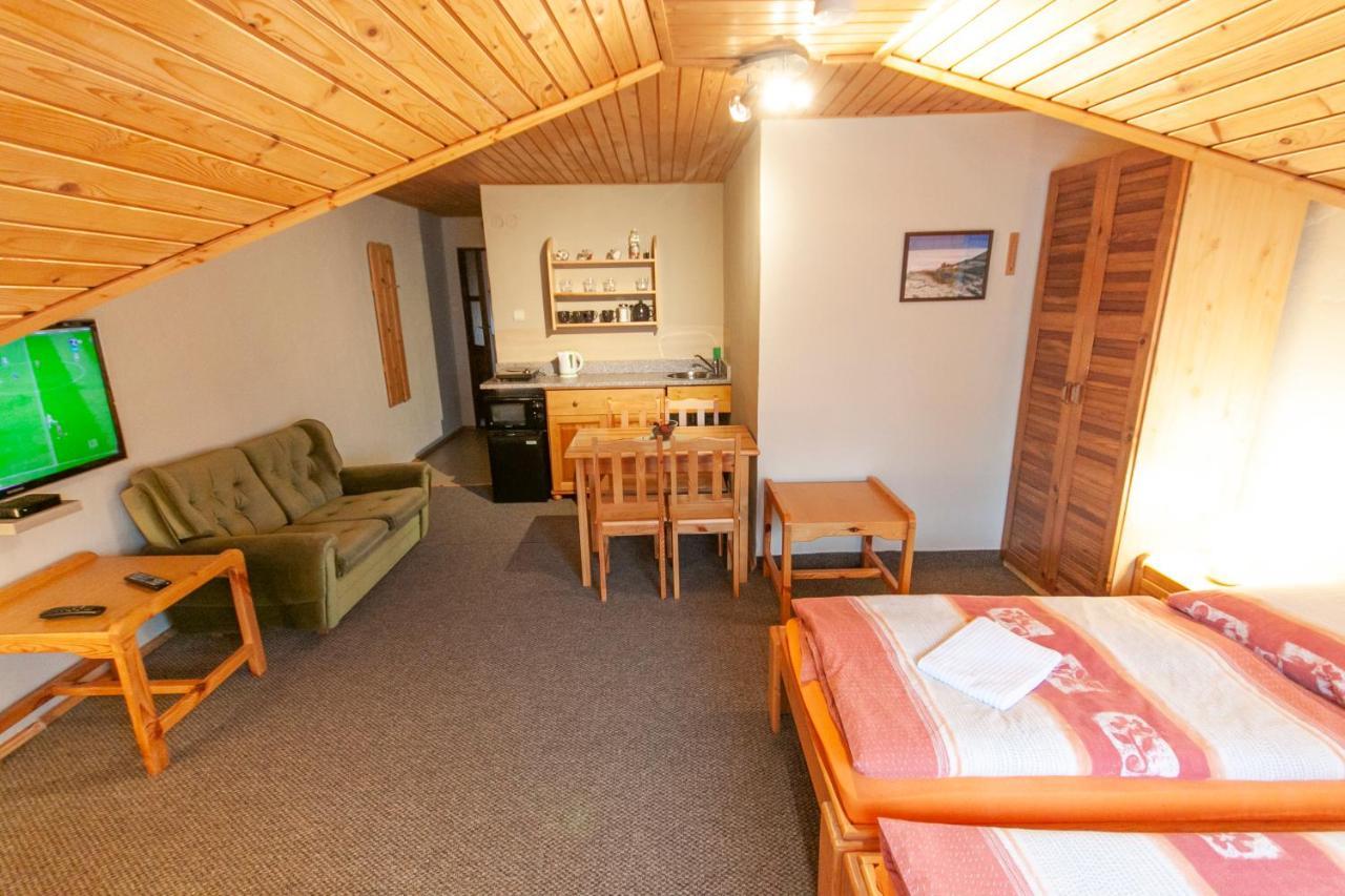 Levial Rooms Velky Slavkov Exterior photo