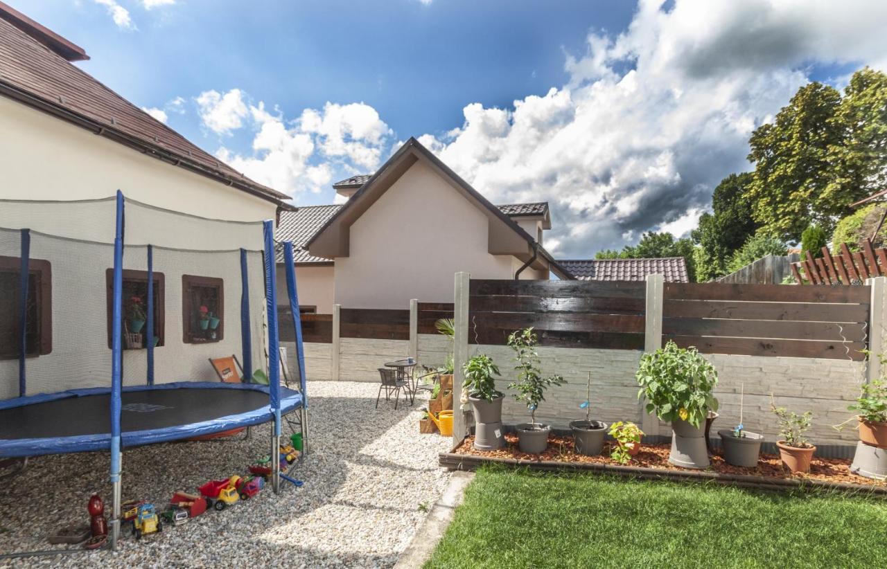 Levial Rooms Velky Slavkov Exterior photo